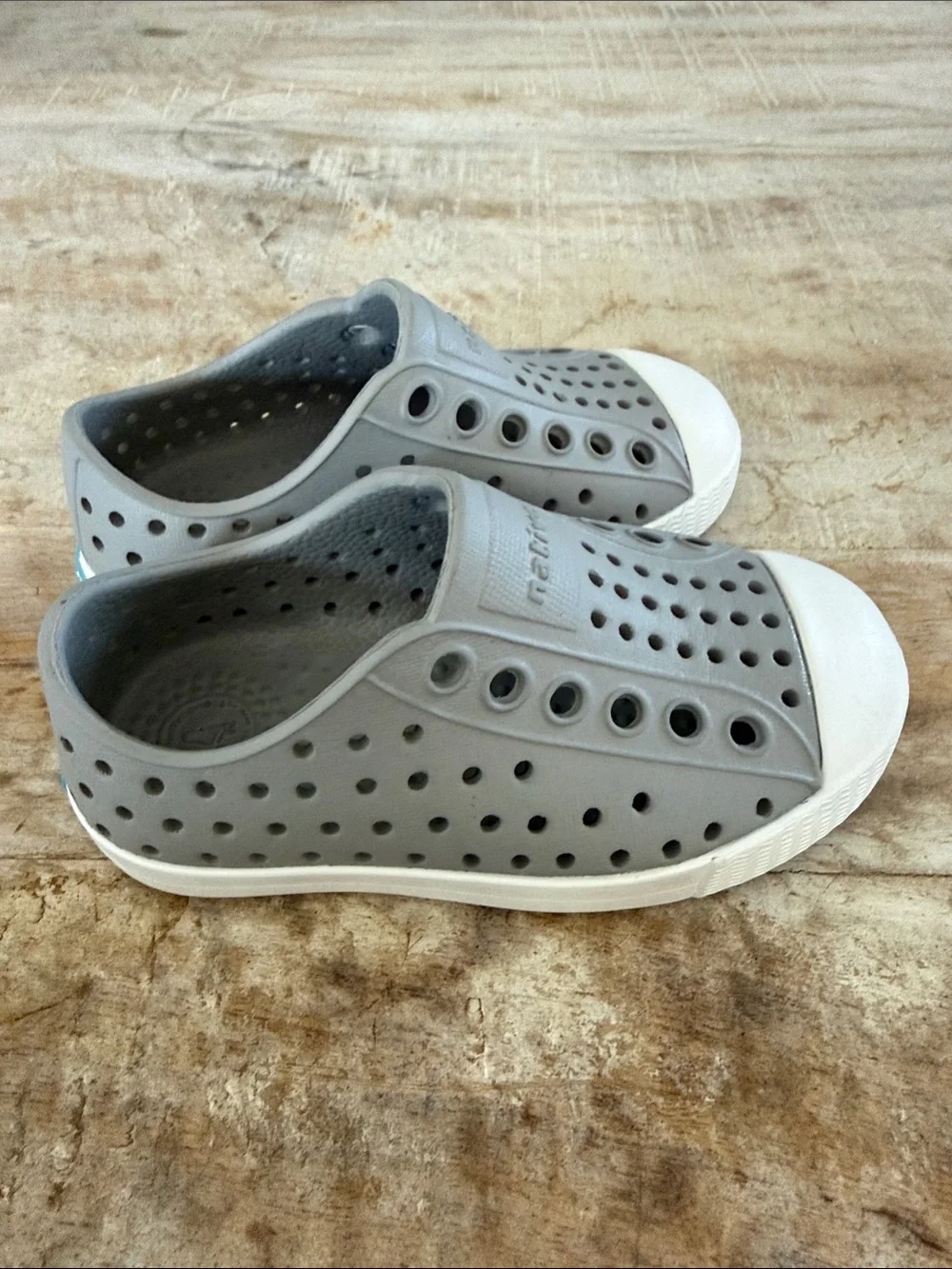 Native Jefferson Water Friendly Slip On Sneakers {pigeon grey/shell white} C5
